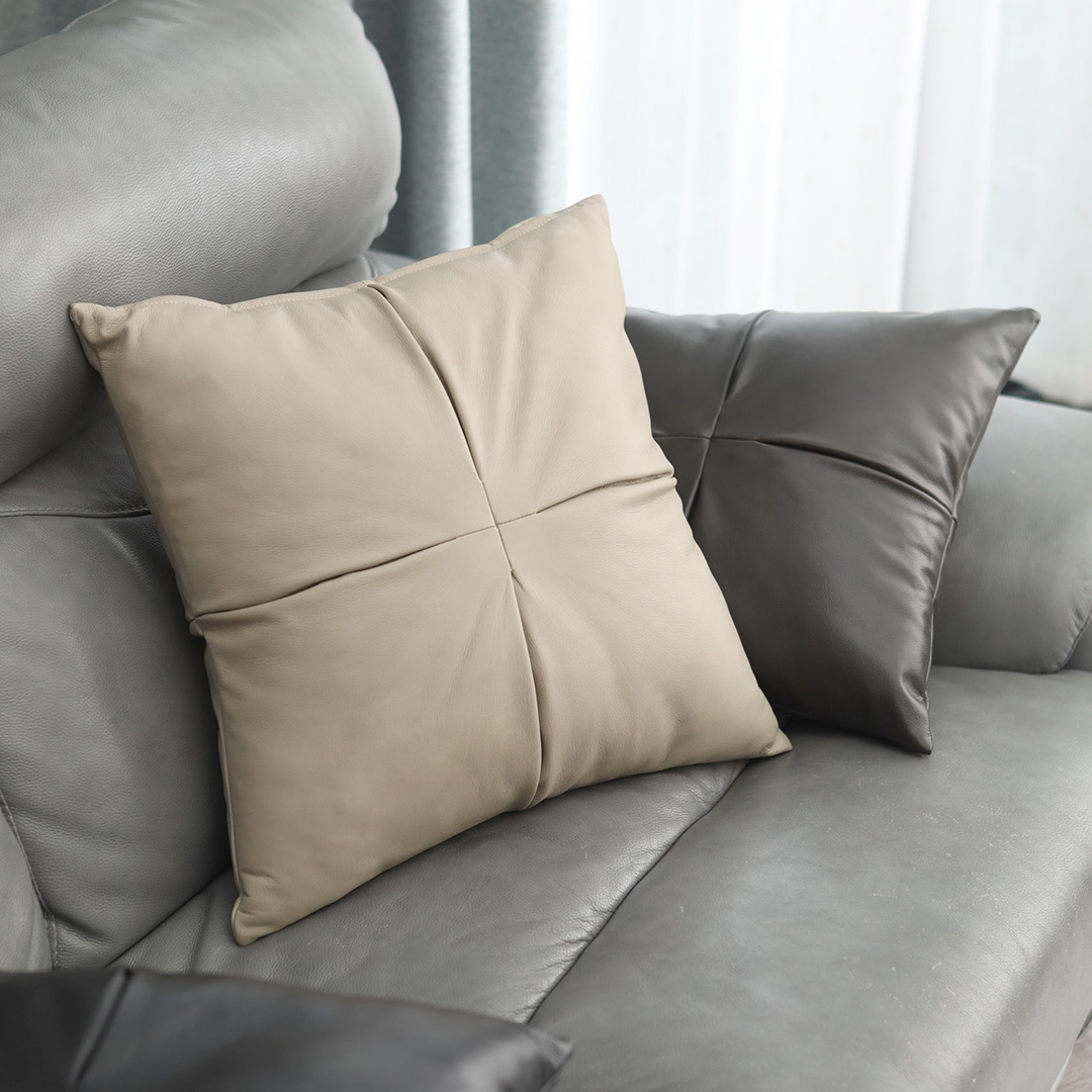 Có nên sử dụng gối tựa lưng sofa cho phòng khách?
